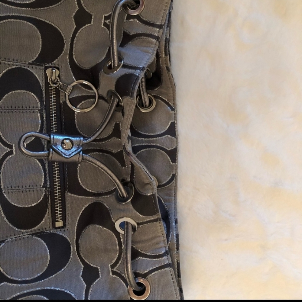 Coach purse 👛 - Picture 2 of 14